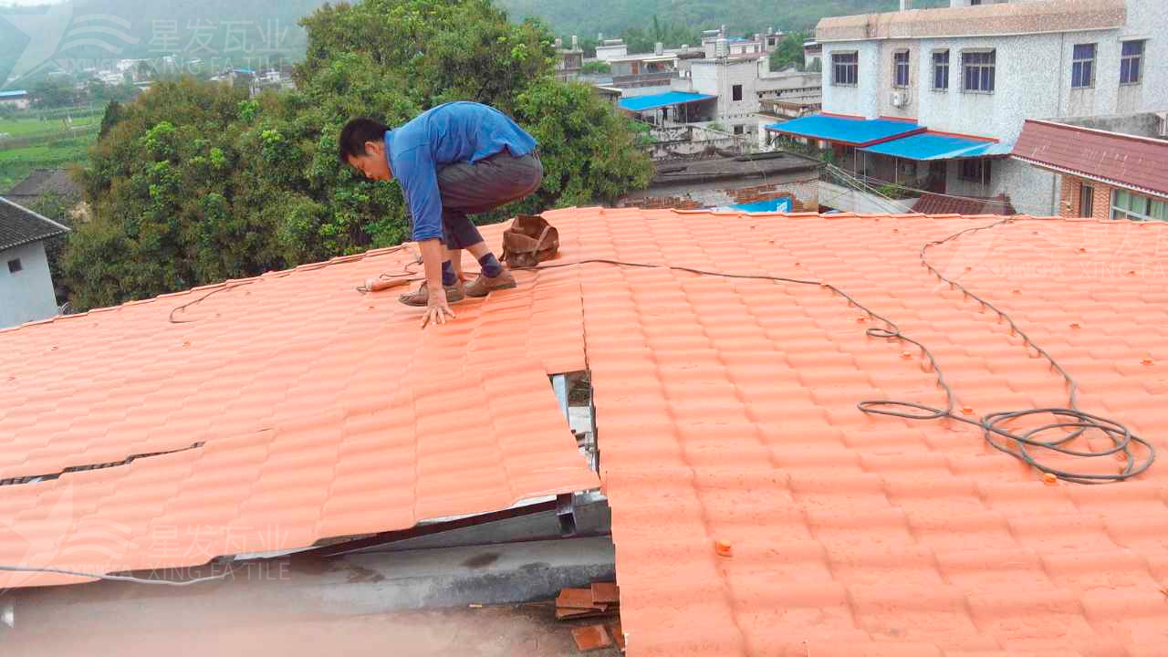 兰州屋顶铺设安装合成树脂瓦时，牢牢记住这3点，就不怕屋顶出问题！